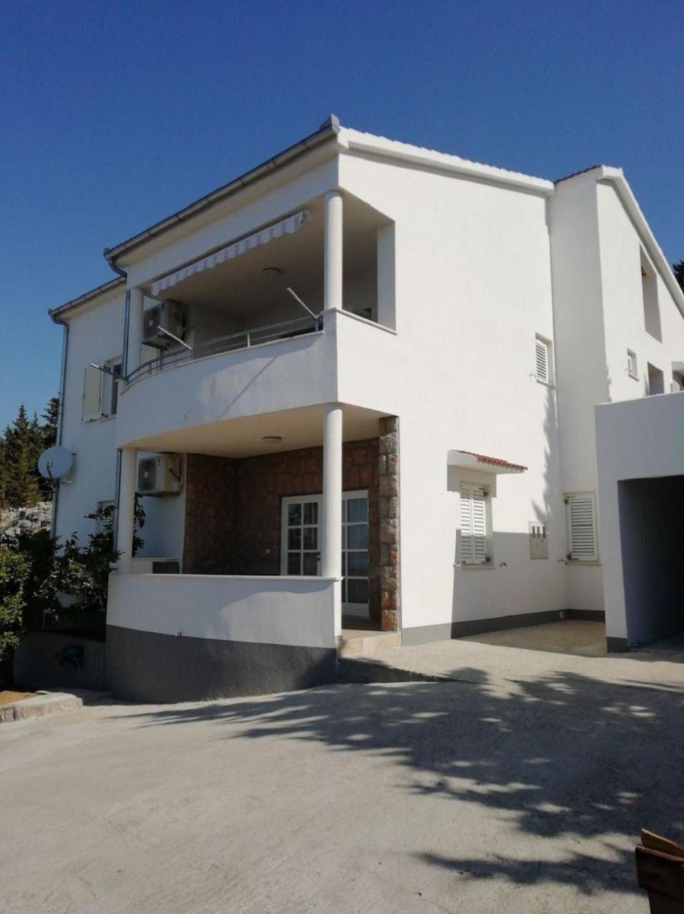 Apartment Ante Starigrad Paklenica Exteriör bild